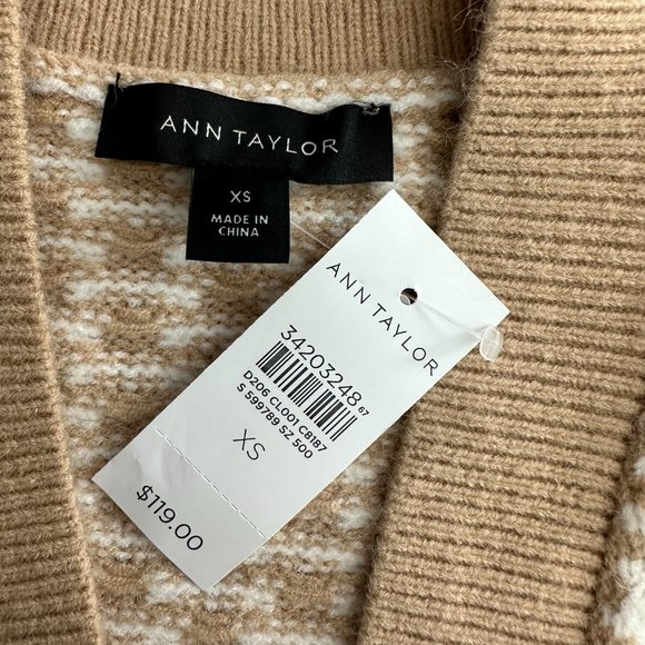 Ann Taylor Textured V-Neck Cardigan - Picture 3 of 8